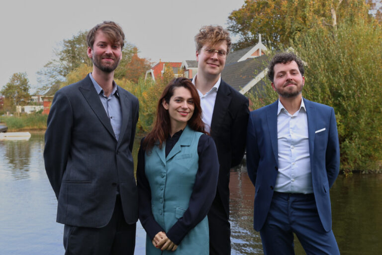 Amsterdam Jazz Trio & Esther van Hees